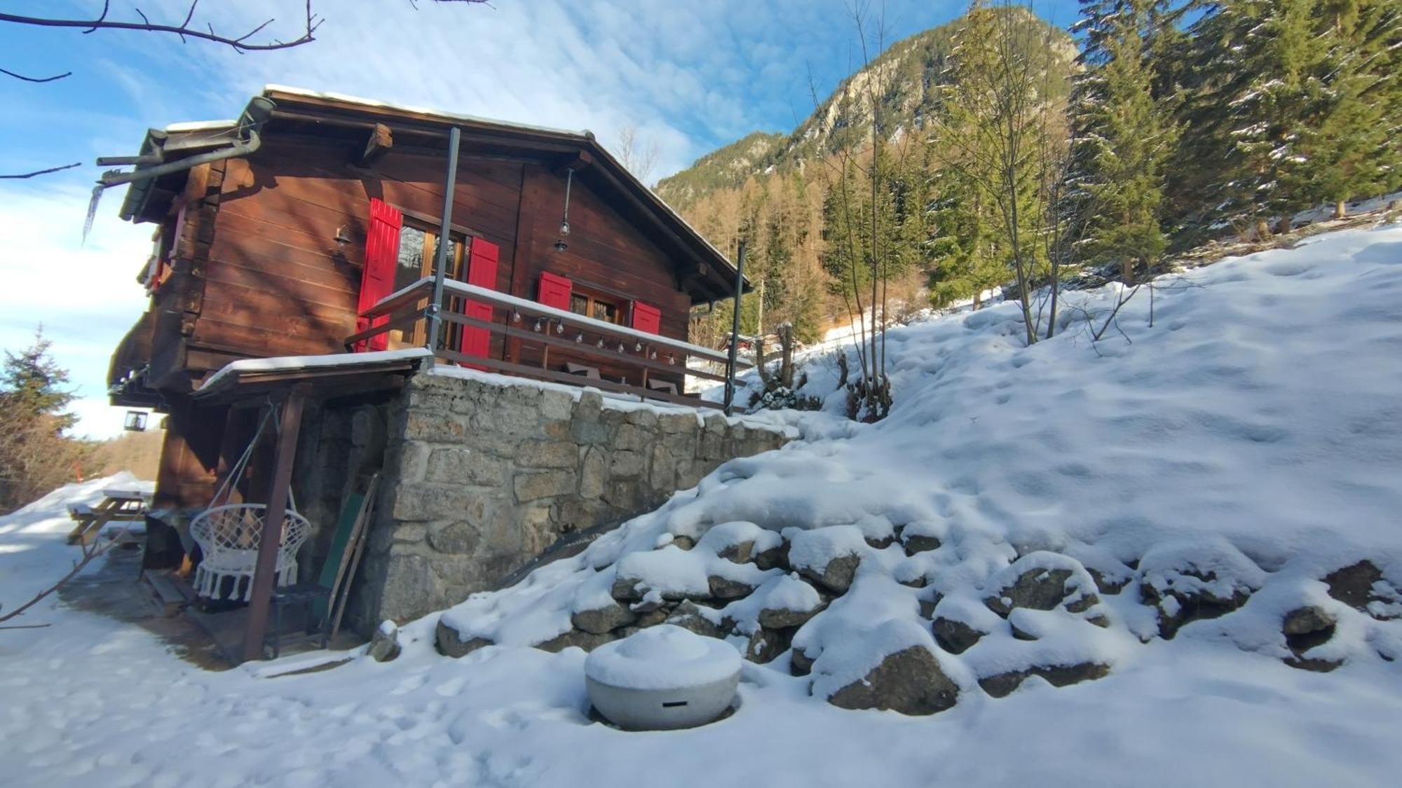 Petit Chalet Rustique Et Bucolique Bovernier Exteriör bild