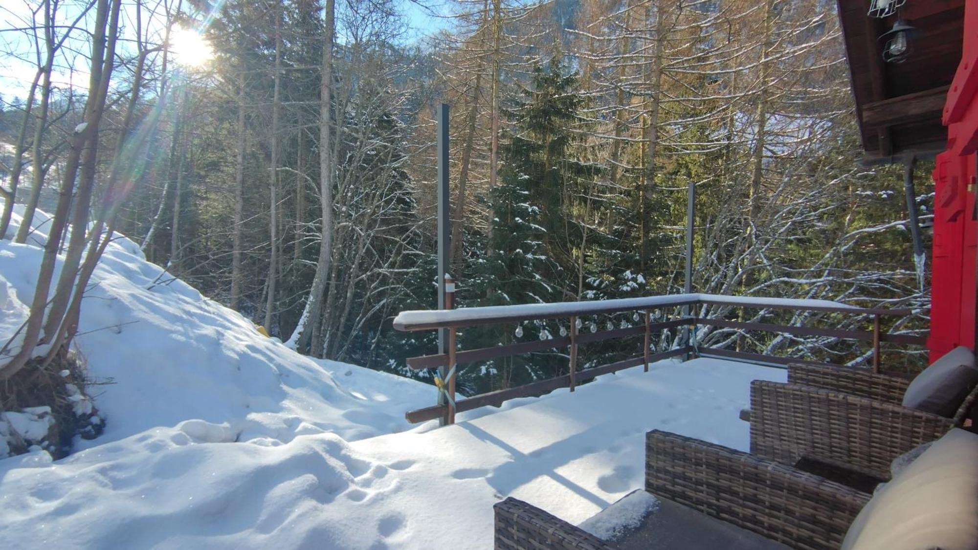 Petit Chalet Rustique Et Bucolique Bovernier Exteriör bild