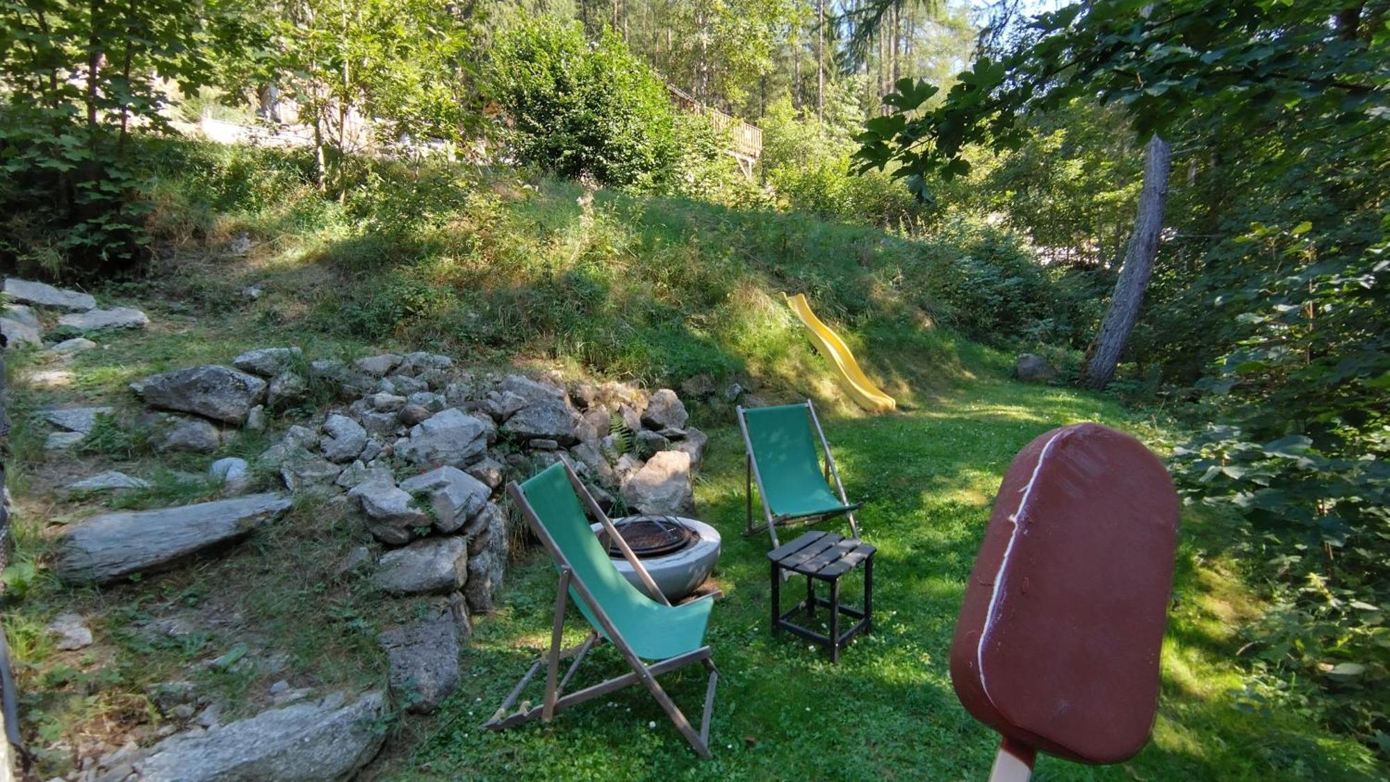Petit Chalet Rustique Et Bucolique Bovernier Exteriör bild
